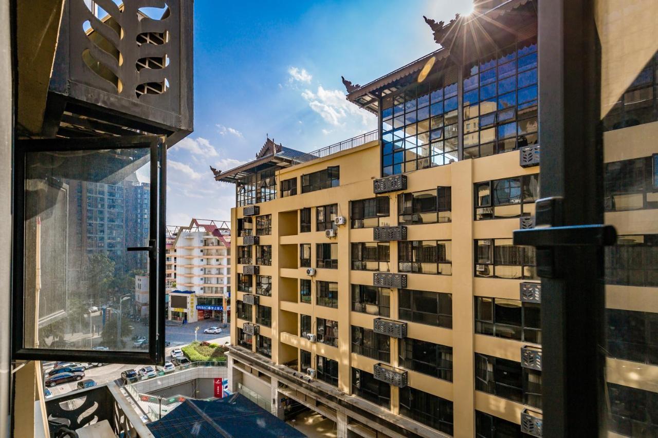 Doudou Meilan Fengqing Inn Jinghong Exterior photo