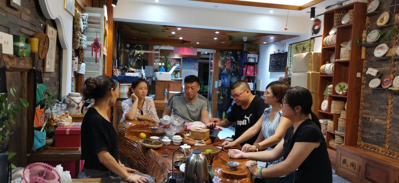 Doudou Meilan Fengqing Inn Jinghong Exterior photo