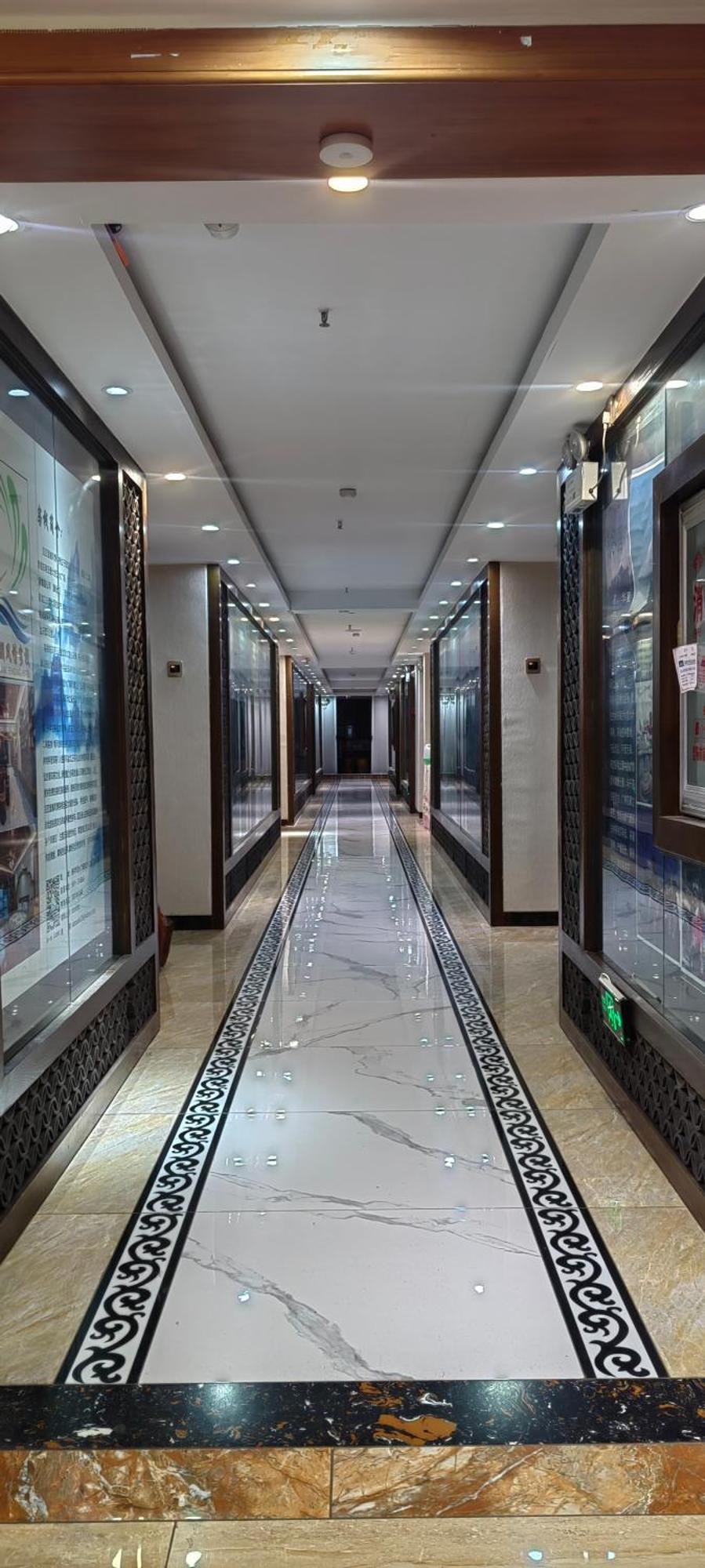 Doudou Meilan Fengqing Inn Jinghong Exterior photo