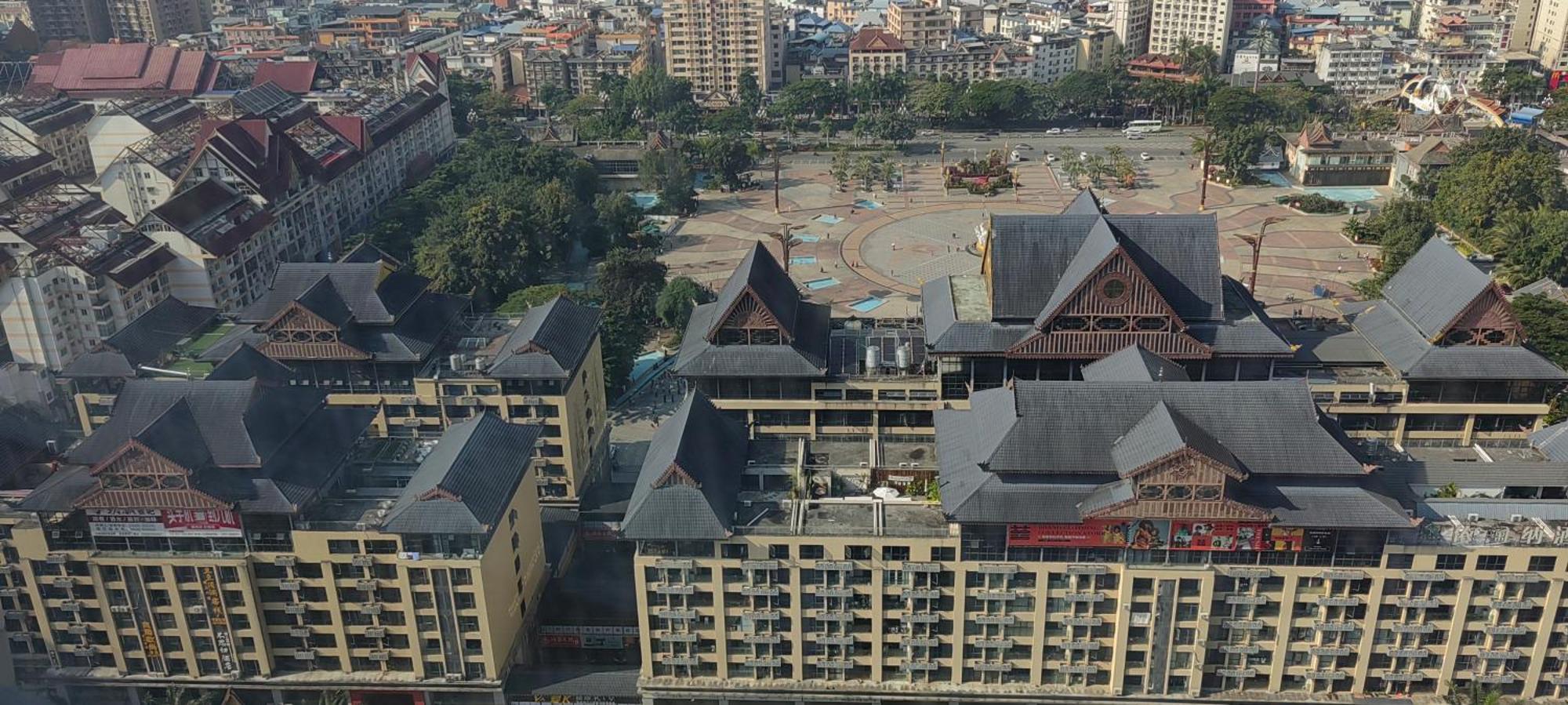 Doudou Meilan Fengqing Inn Jinghong Exterior photo